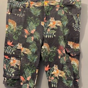 Demolition Cargo Shorts